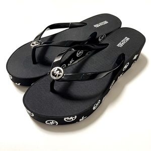 MICHAEL KORS Graphic Flip-Flop Wedge Sandals Slide On Thong Logo Black